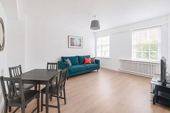 1 Bedroom Flat To Rent In Great Cumberland Place, Marylebone, London, W1H