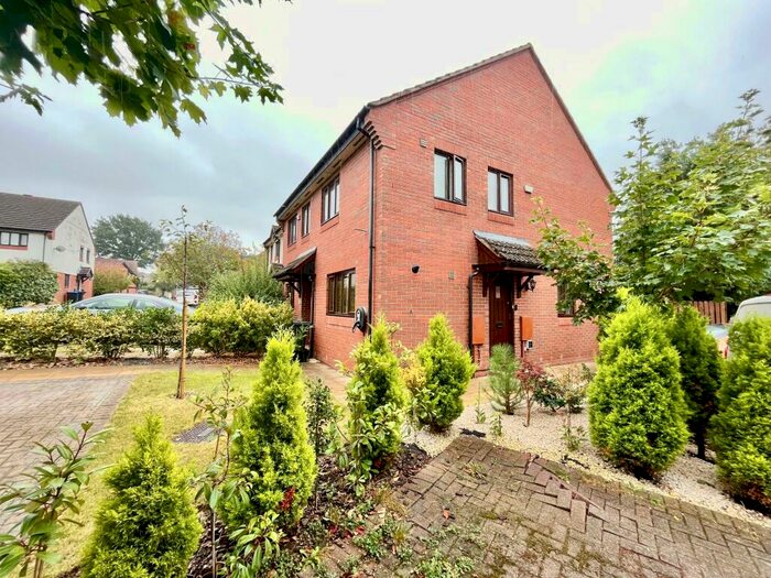 2 Bedroom End Of Terrace House To Rent In Lay Gardens, Leamington Spa, CV31