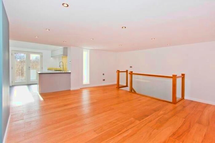 2 Bedroom Barn Conversion To Rent In Best Beech Hill, Wadhurst, TN5