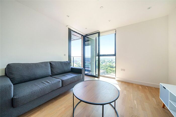 1 Bedroom Flat To Rent In Burgess Spring, Chelmsford, CM1