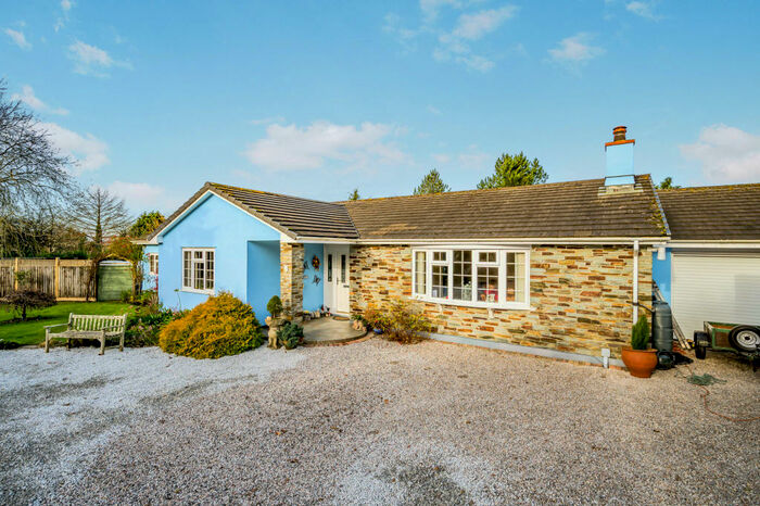 5 Bedroom Bungalow For Sale In Wellfield Close, Coads Green, Launceston, PL15