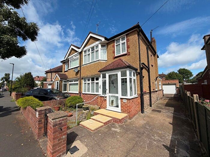 3 Bedroom Semi Detached House For Sale In Hayling Avenue, Feltham, TW13