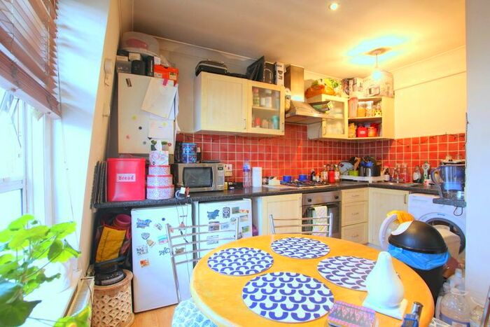 1 Bedroom Flat To Rent In Kingston Road, Wimbledon, SW19