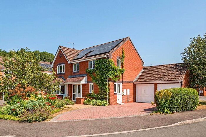 4 Bedroom Detached House For Sale In Cranesbill Road, Devizes, SN10