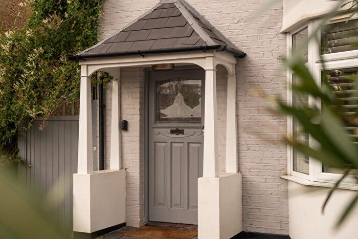 4 Bedroom Semi Detached House For Sale In Hardinge Road, Kensal Rise, London, NW10