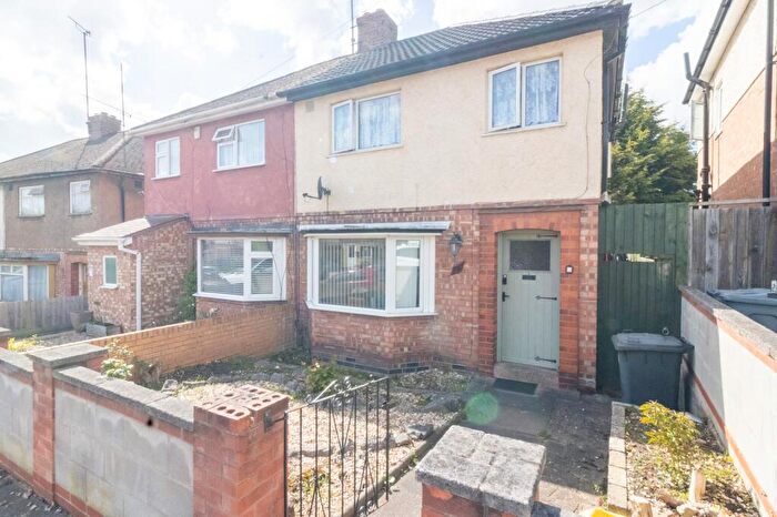 3 Bedroom Semi Detached House For Sale In Astill Drive, Leicester, LE4