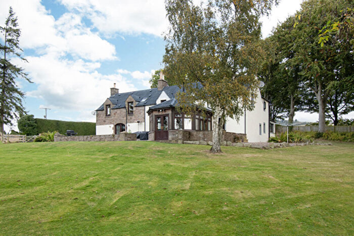 5 Bedroom Detached House For Sale In Craichie, Forfar, DD8