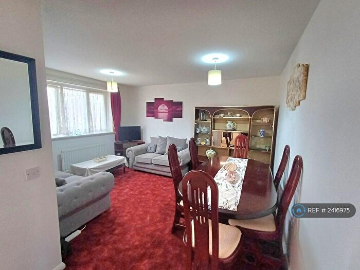 2 Bedroom Flat To Rent In London, London, E17