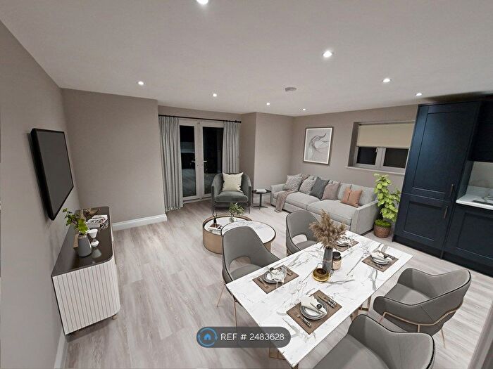 1 Bedroom Flat To Rent In Wootton Place, Basildon, SS16