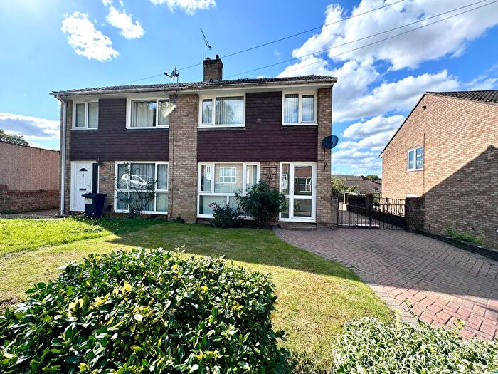 3 Bedroom Semi-Detached House To Rent In Grampion Close, Ashford, TN24