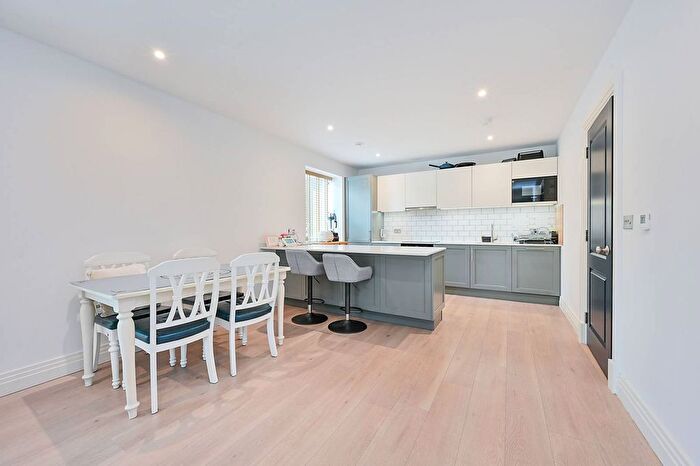 2 Bedroom Flat For Sale In Filmworks Walk, Ealing, London, W5