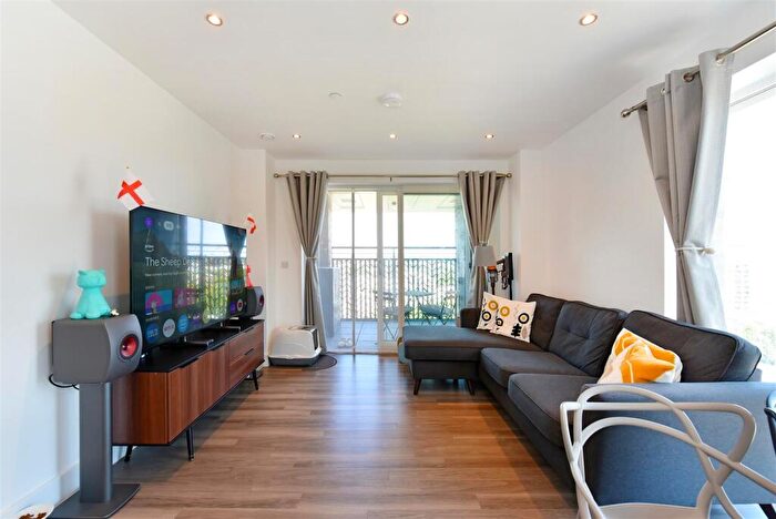 2 Bedroom Apartment For Sale In , Aerodrome Road, London, NW9