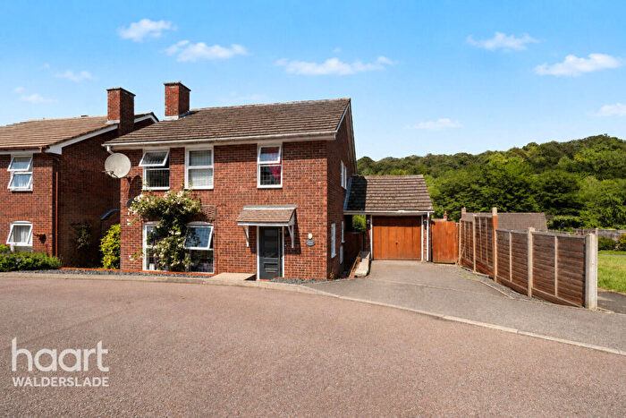 4 Bedroom Detached House For Sale In Tufa Close, Chatham, ME5