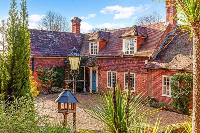 6 Bedroom Detached House For Sale In Star Hill, Hartley Wintney, RG27