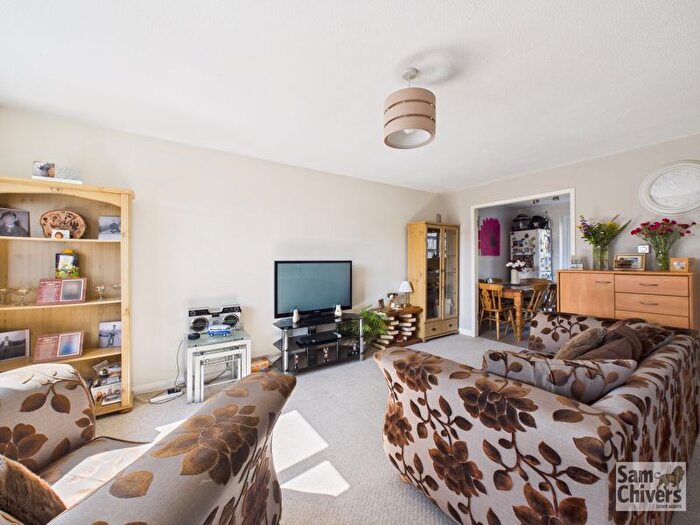 3 Bedroom End Of Terrace House For Sale In Daneacre Road, Radstock, BA3