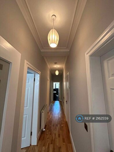 2 Bedroom Flat To Rent In Dalgety Street, Edinburgh, EH7