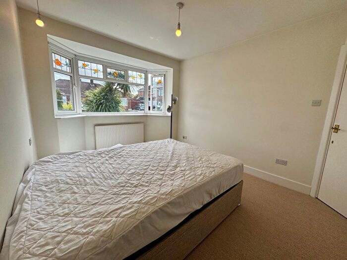 2 Bedroom Bungalow To Rent In Thirlmere Road, Wigston, LE18