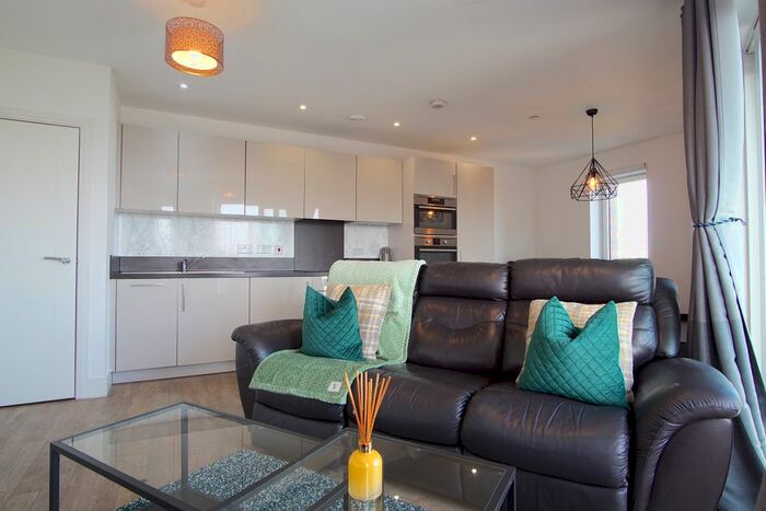 2 Bedroom Flat To Rent In Ivy Point, Hannaford Walk, London, E3