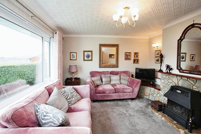2 Bedroom Detached Bungalow For Sale In New Road, Ynysybwl, Pontypridd, CF37