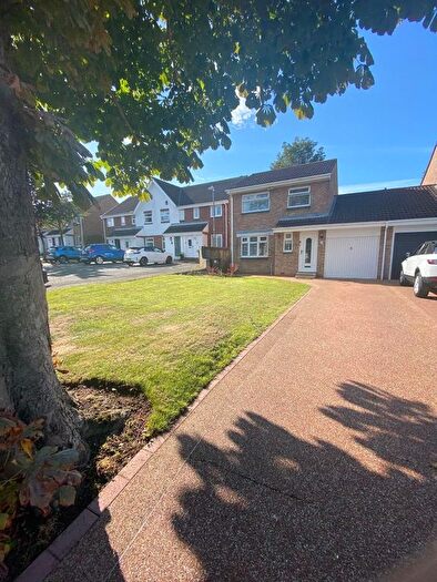 3 Bedroom Detached House For Sale In Maling Park, Sunderland, SR4