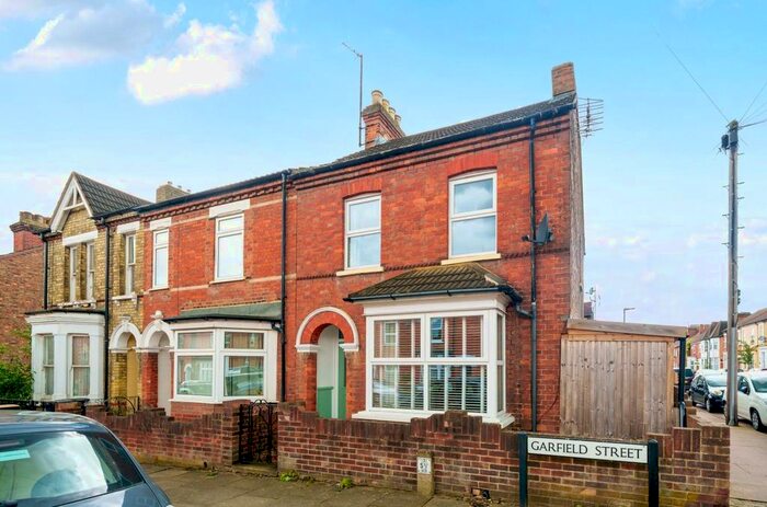 2 Bedroom Property For Sale In Garfield Street, Bedford, MK41