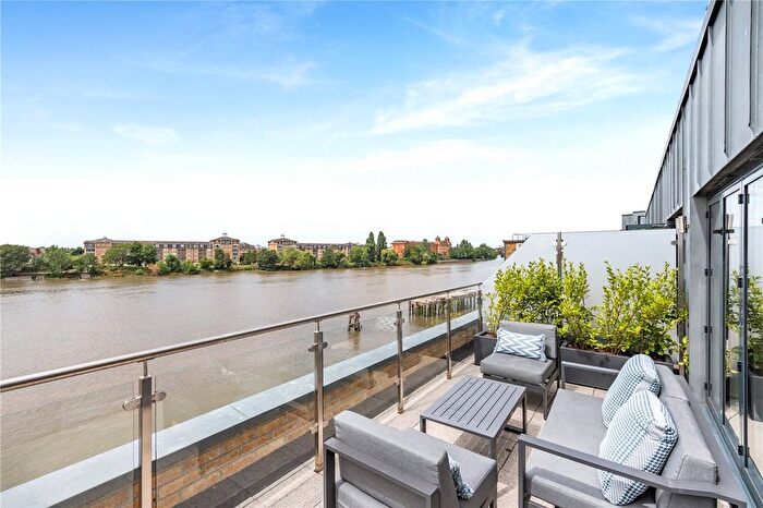 3 Bedroom Town House To Rent In Oxbridge Terrace, Palace Wharf, W6