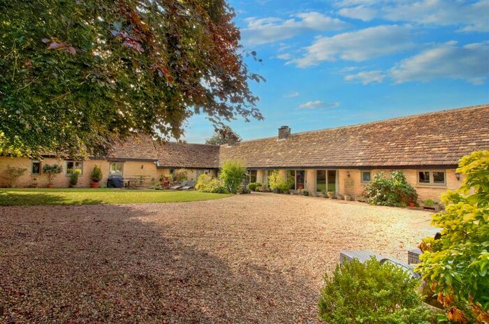 4 Bedroom Barn Conversion For Sale In The Beeches, West Foscote, Grittleton, SN14