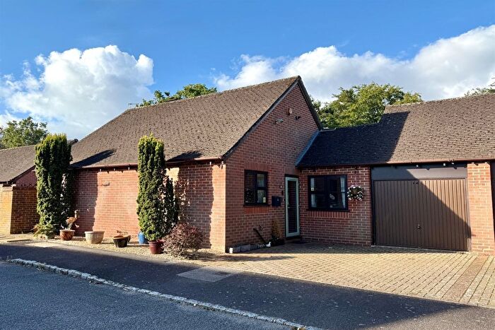 2 Bedroom Detached Bungalow For Sale In Puttick Close, Storrington, West Sussex, RH20
