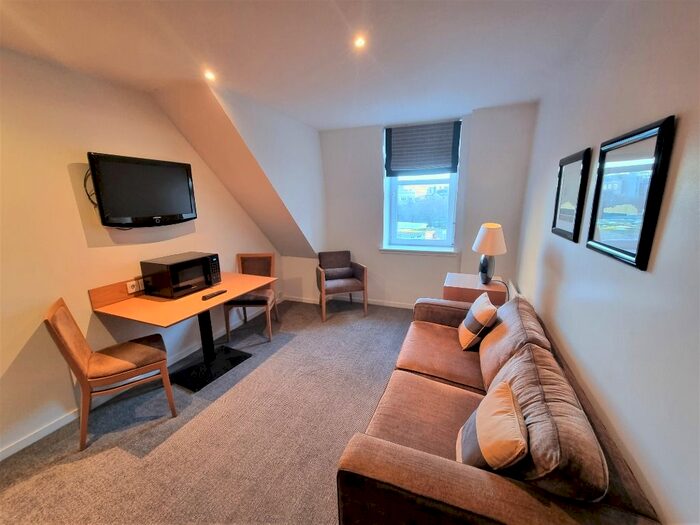 1 Bedroom Flat To Rent In Rosemount Viaduct, Rosemount, Aberdeen, AB25