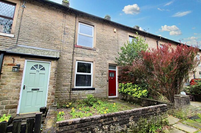 3 Bedroom Terraced House For Sale In Lennox Road, Todmorden, OL14