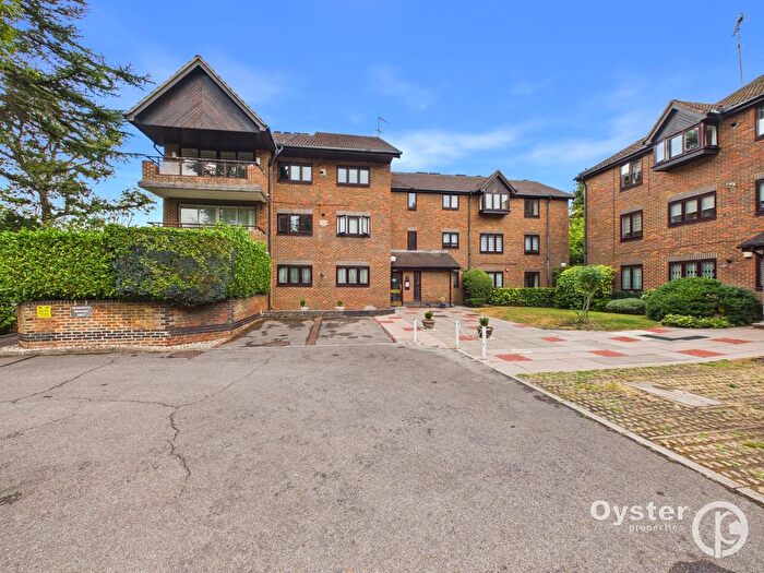2 Bedroom Flat For Sale In Gordon Avenue, Salisbury House, HA7