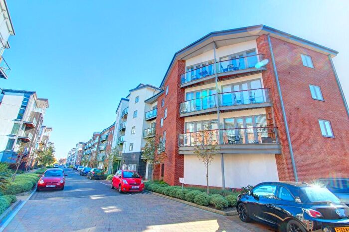 2 Bedroom Apartment To Rent In Willbrook House, Worsdell Drive, Gateshead, Tyne And Wear, NE8