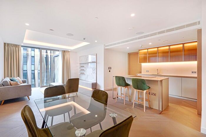 2 Bedroom Apartment To Rent In The Haydon, Algate, EC3N