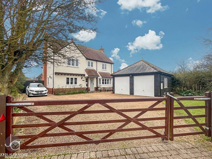 4 Bedroom Detached House For Sale In West End Road, Tiptree, Colchester, CO5