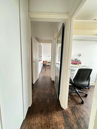 2 Bedroom Apartment To Rent In Kentish Town Road, London, NW5