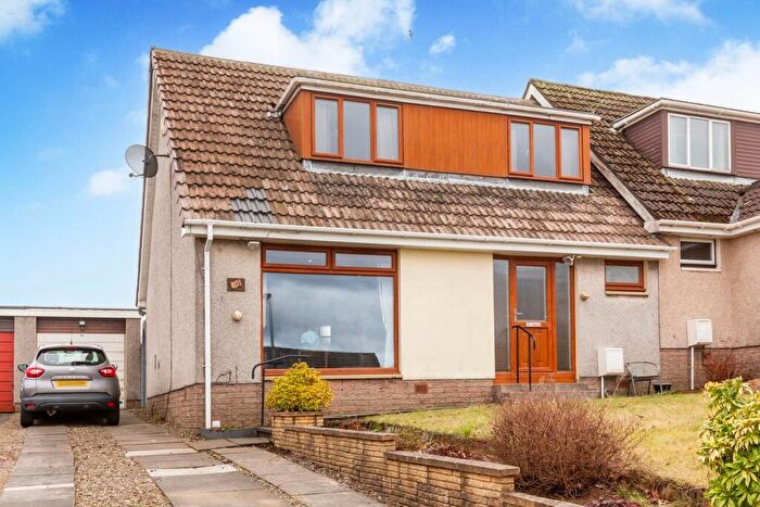3 Bedroom Semi Detached House For Sale In Kinkell Avenue, Glenrothes, KY7