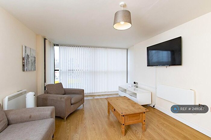 3 Bedroom Flat To Rent In Pall Mall, Liverpool, L3