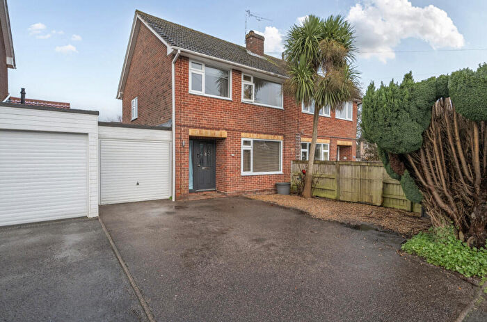 3 Bedroom Semi Detached House For Sale In Heathlands Road, Chandler's Ford, Eastleigh, Hampshire, SO53