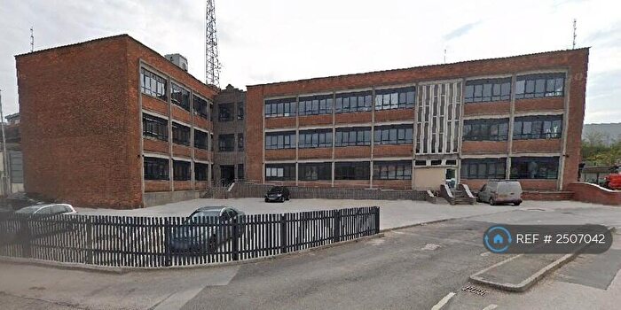1 Bedroom Flat To Rent In Lime Tree Place, Mansfield, NG18