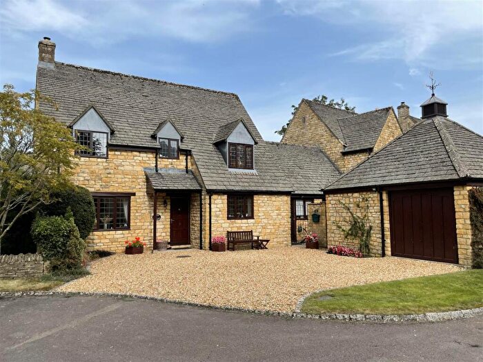 3 Bedroom Detached House For Sale In The Whitmores, Lower Slaughter, Cheltenham, GL54