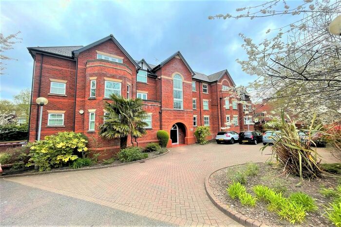2 Bedroom Flat To Rent In Brown Street, Altrincham, WA14