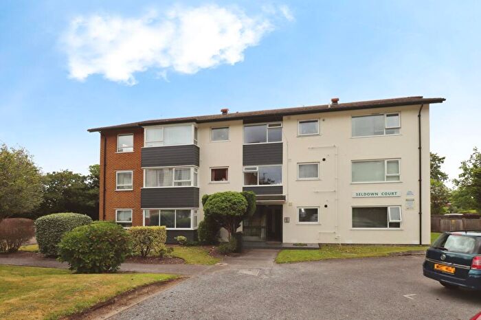 2 Bedroom Flat To Rent In Mount Pleasant Road, Seldown Court, BH15