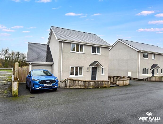 3 Bedroom Detached House For Sale In Llandissilio, Clynderwen, SA66