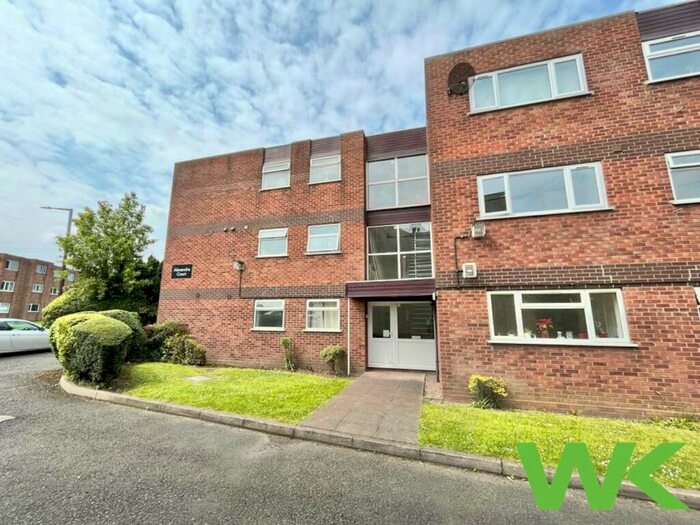 2 Bedroom Ground Flat To Rent In Penncricket Lane, Oldbury, B68