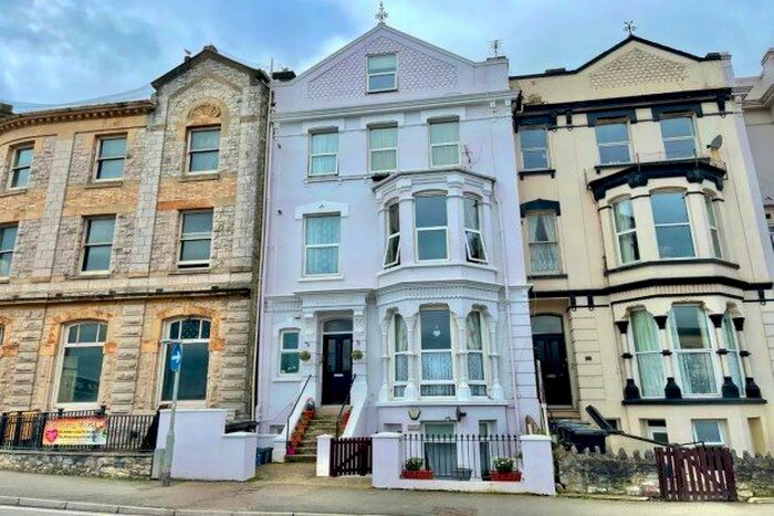 1 Bedroom Flat To Rent In Brookdale Terrace, Dawlish, EX7