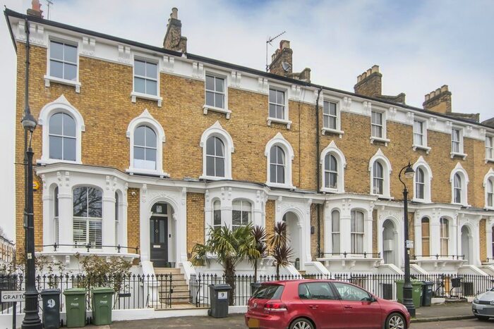 5 Bedroom Terraced House To Rent In Grafton Square, London, SW4