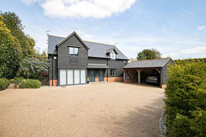 2 Bedroom Cottage To Rent In Kendal Avenue, Epping, CM16