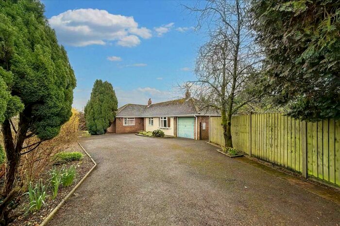 3 Bedroom Bungalow For Sale In Endsleigh, Wildhern, Andover, SP11