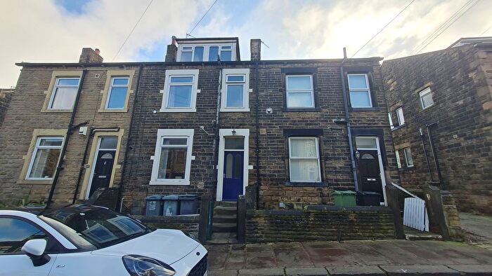 2 Bedroom Terraced House To Rent In Zoar Street, Morley, Leeds, LS27