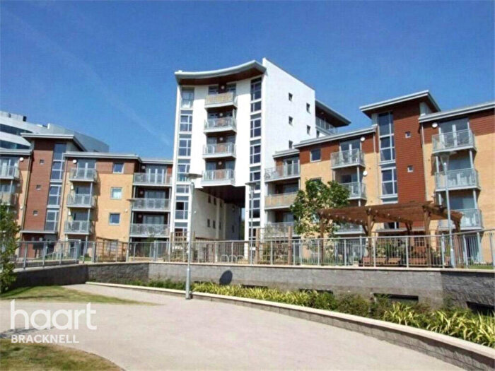 2 Bedroom Apartment To Rent In Kelvin Gate, Bracknell, RG12